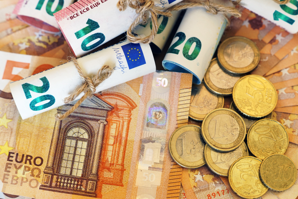 Nuove regole per il carico-scarico: multe e rimozioni a Città Alta