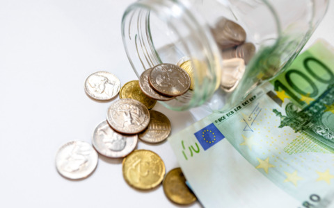 Cfl chiude quattro supermercati e valuta il futuro
