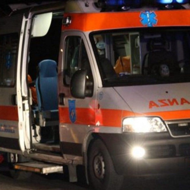 Muore a 43 anni dopo la caduta in moto