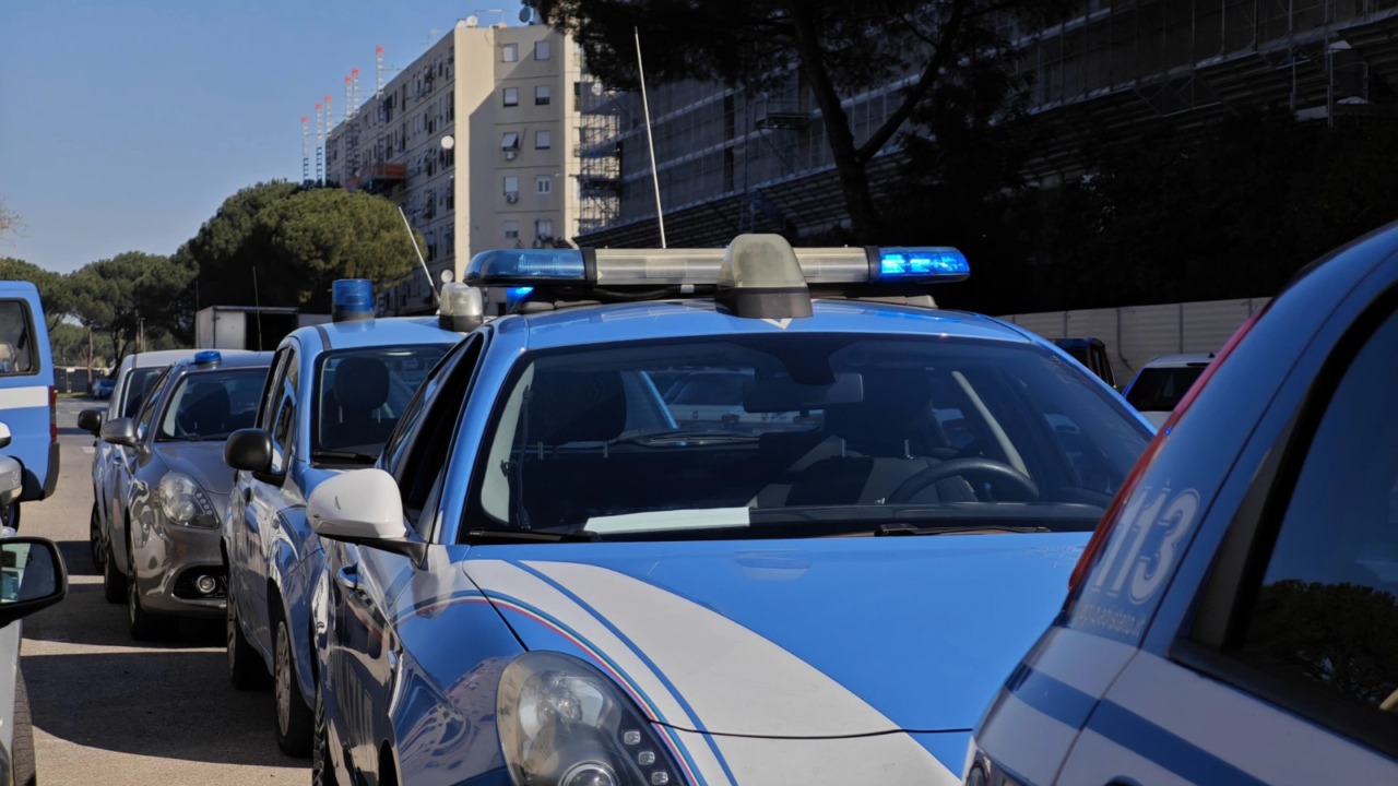 Minaccia con una spranga di ferro: arrestato un 24enne
