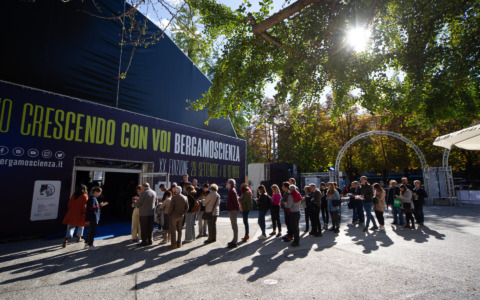 BergamoScienza 2026: al via la ventiquattresima edizione con oltre 180 eventi tra scienziati ed esperti internazionali