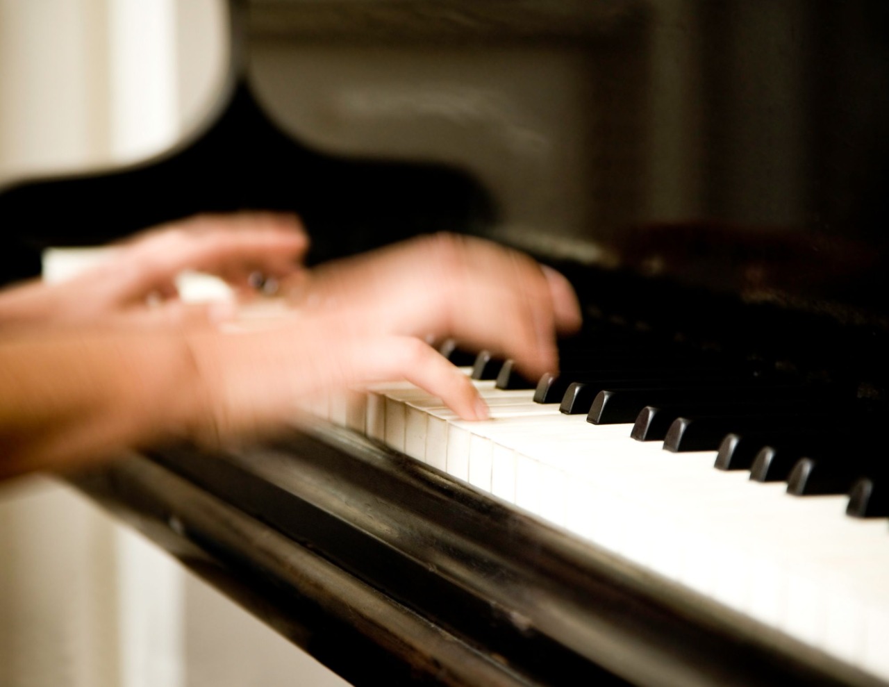 Lovere, 18 pianisti da tutto il mondo al concorso Tadini